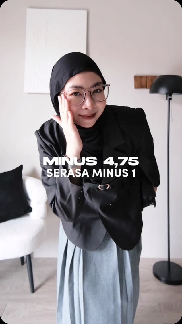 Iklan Kacamata Clarity Eyewear minus tinggi lensa tipis