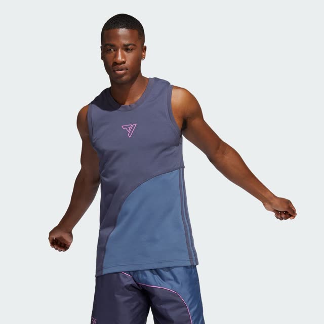 Iklan Blibli.com Adidas diskon gede-gedean