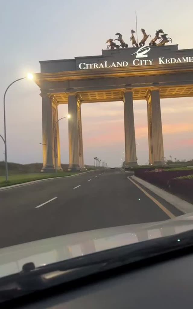 Iklan TikTok CitraLand City Kedamean gerbang perumahan