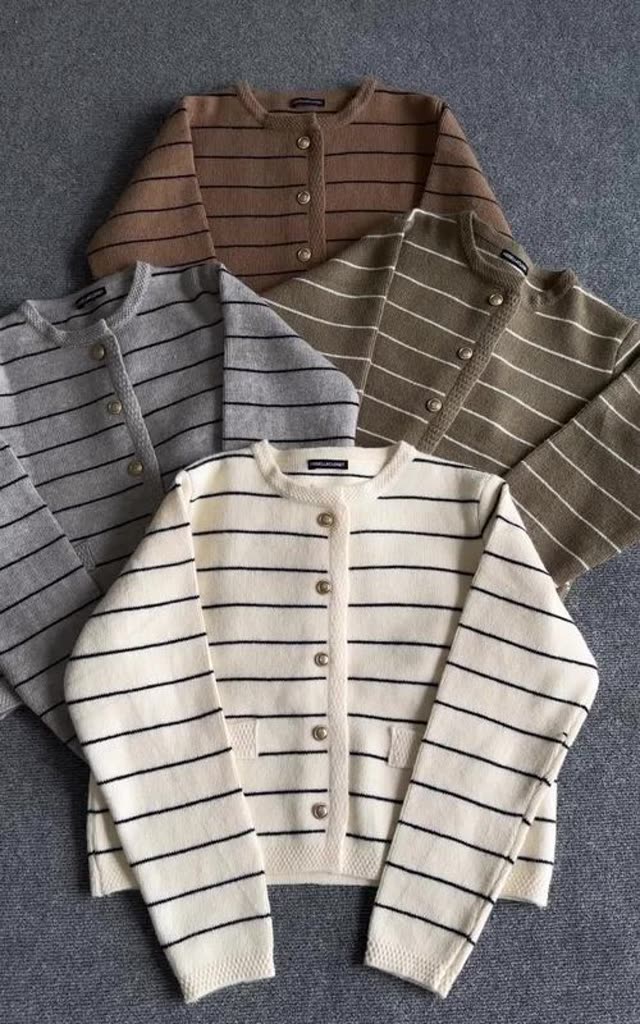Iklan fashion TikTok atasan material thick knit