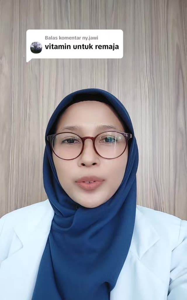 Iklan TikTok apoteker nofemi vitamin remaja